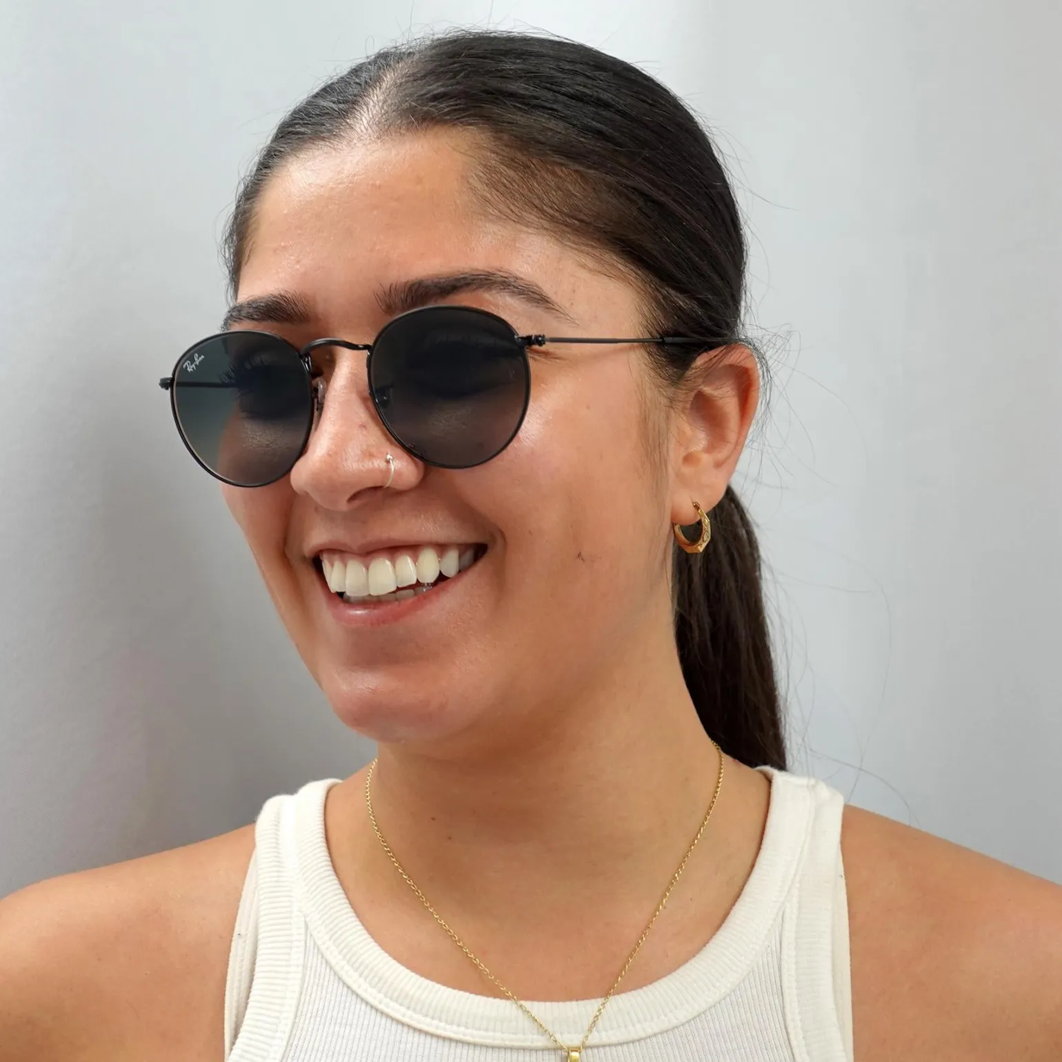Ray-Ban Sunglasses Round Flat Lenses 3447N 002/71 Black Grey Gradient